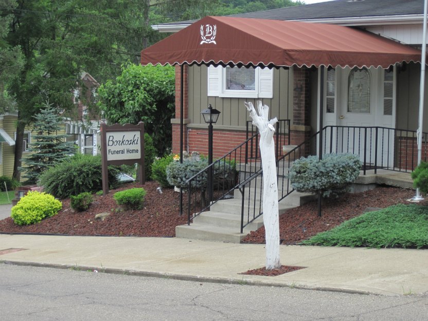 007-Hargrave Funeral Home.jpg